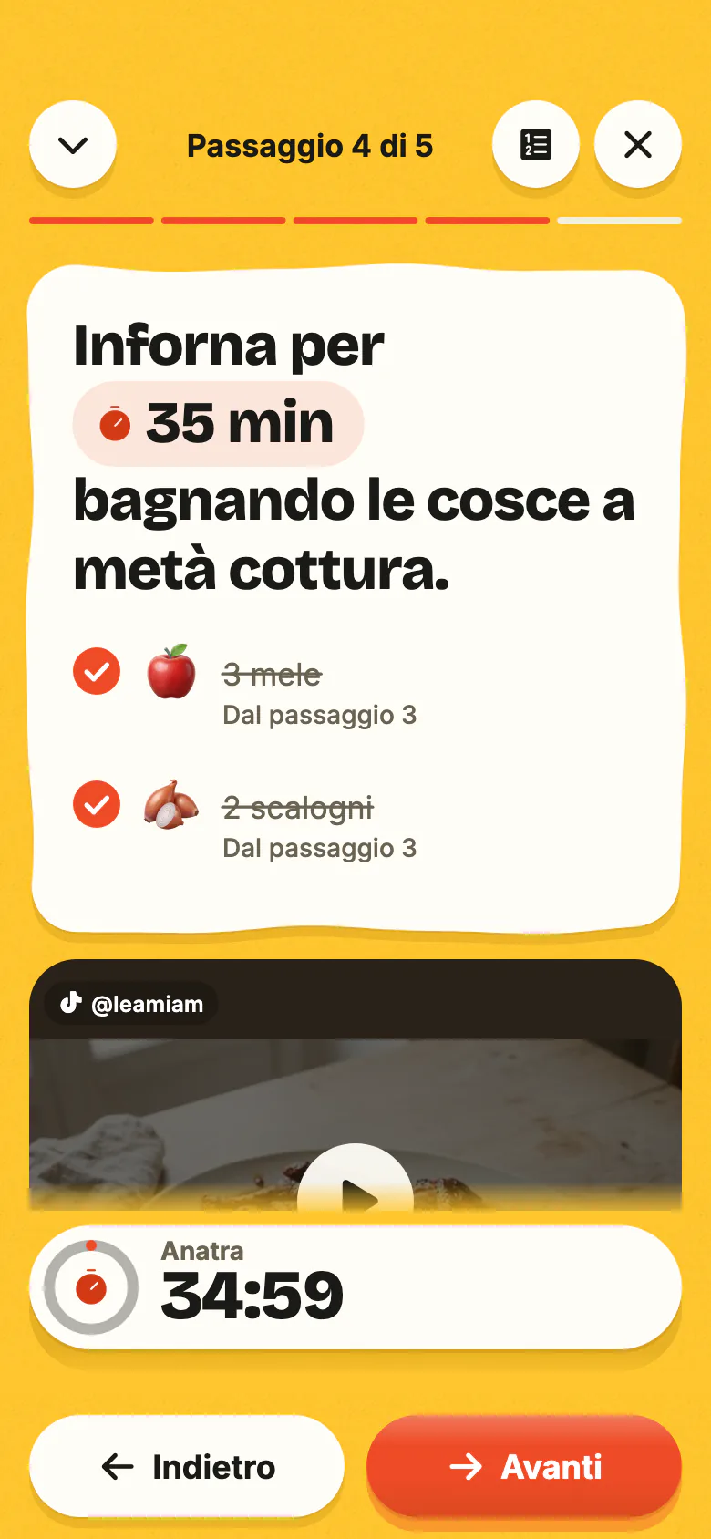 La modalità cucina di Yumclip, la sera: un passaggio scritto in grande, i suoi ingredienti e il timer che parte.